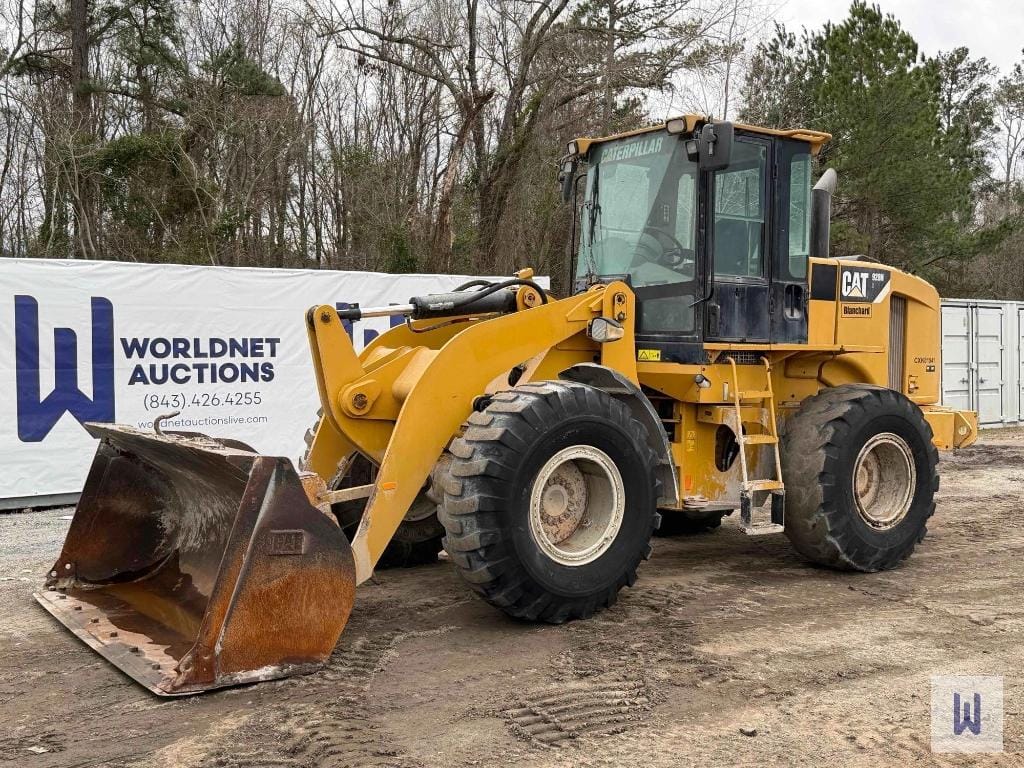 2011 Caterpillar 928HZ Equipment Image0