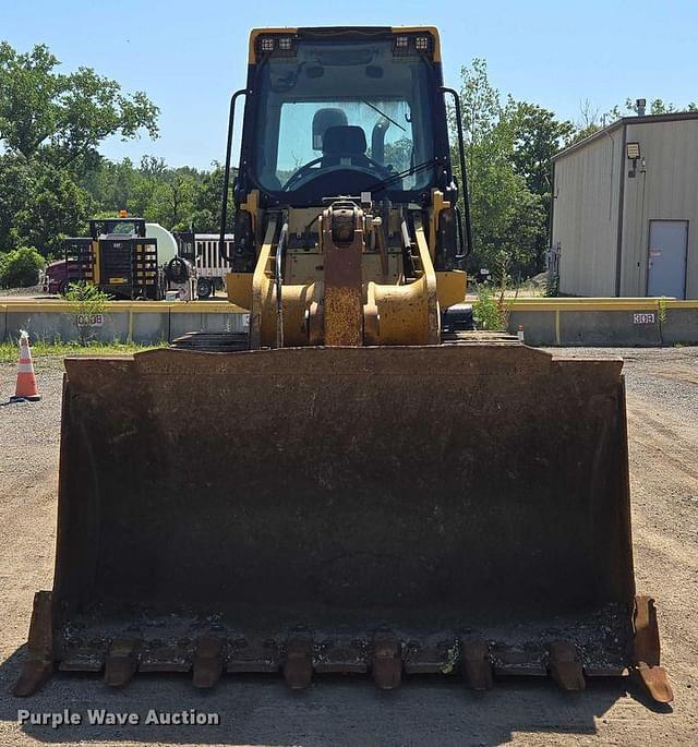 Image of Caterpillar 963D equipment image 1