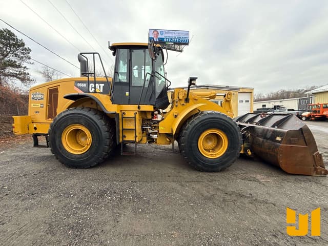 Image of Caterpillar 966H equipment image 3