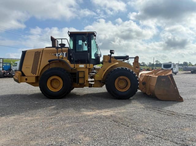 Image of Caterpillar 966K equipment image 3