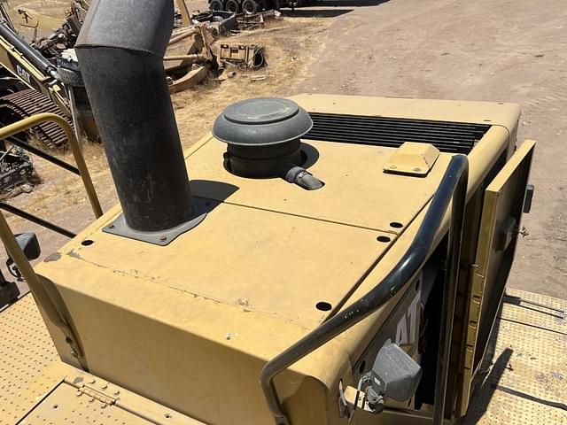Image of Caterpillar 988H equipment image 2