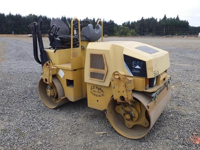 Image of Caterpillar CB24 equipment image 2