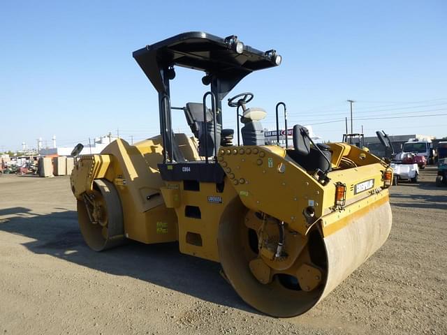 Image of Caterpillar CB64 equipment image 1