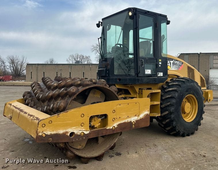 2011 Caterpillar CP56 Equipment Image0