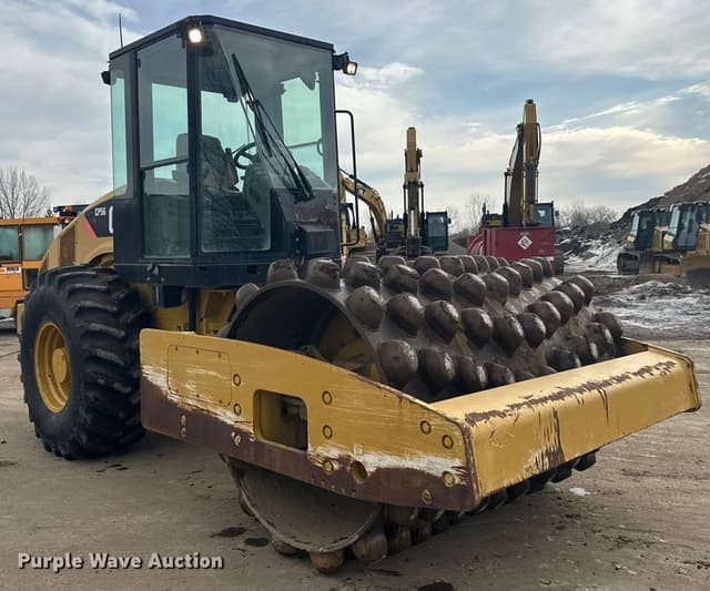 Image of Caterpillar CP56 equipment image 2