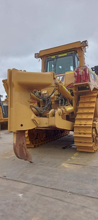 Image of Caterpillar D10T equipment image 3