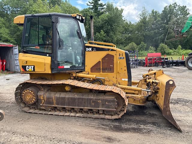 Image of Caterpillar D4K XL equipment image 3