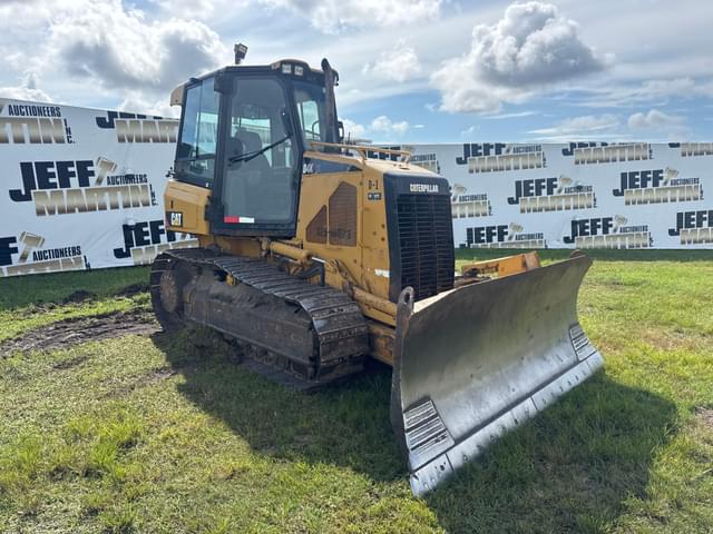Image of Caterpillar D4K XL equipment image 2