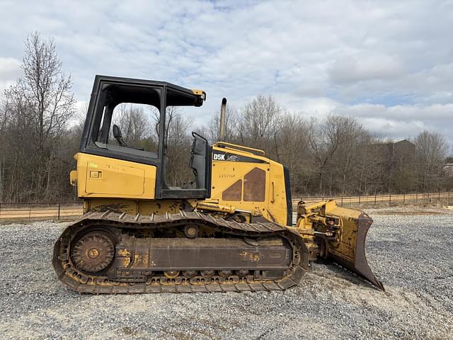 Image of Caterpillar D5K LGP equipment image 2