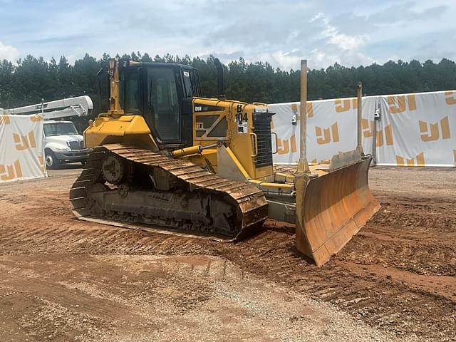Image of Caterpillar D6N LGP equipment image 2