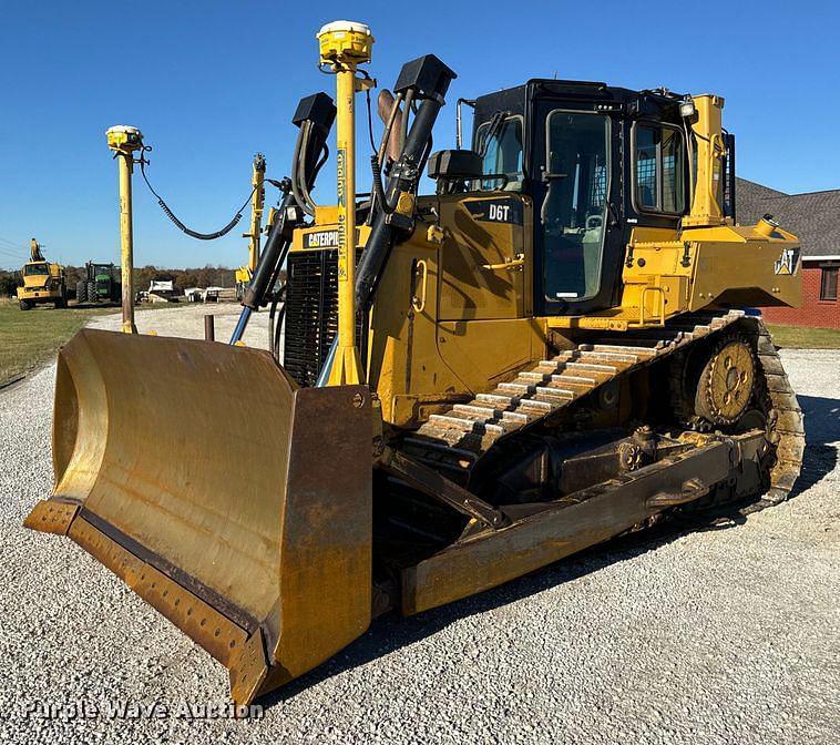 Image of Caterpillar D6T XL Primary image