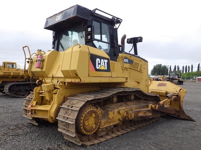 Image of Caterpillar D7E equipment image 4