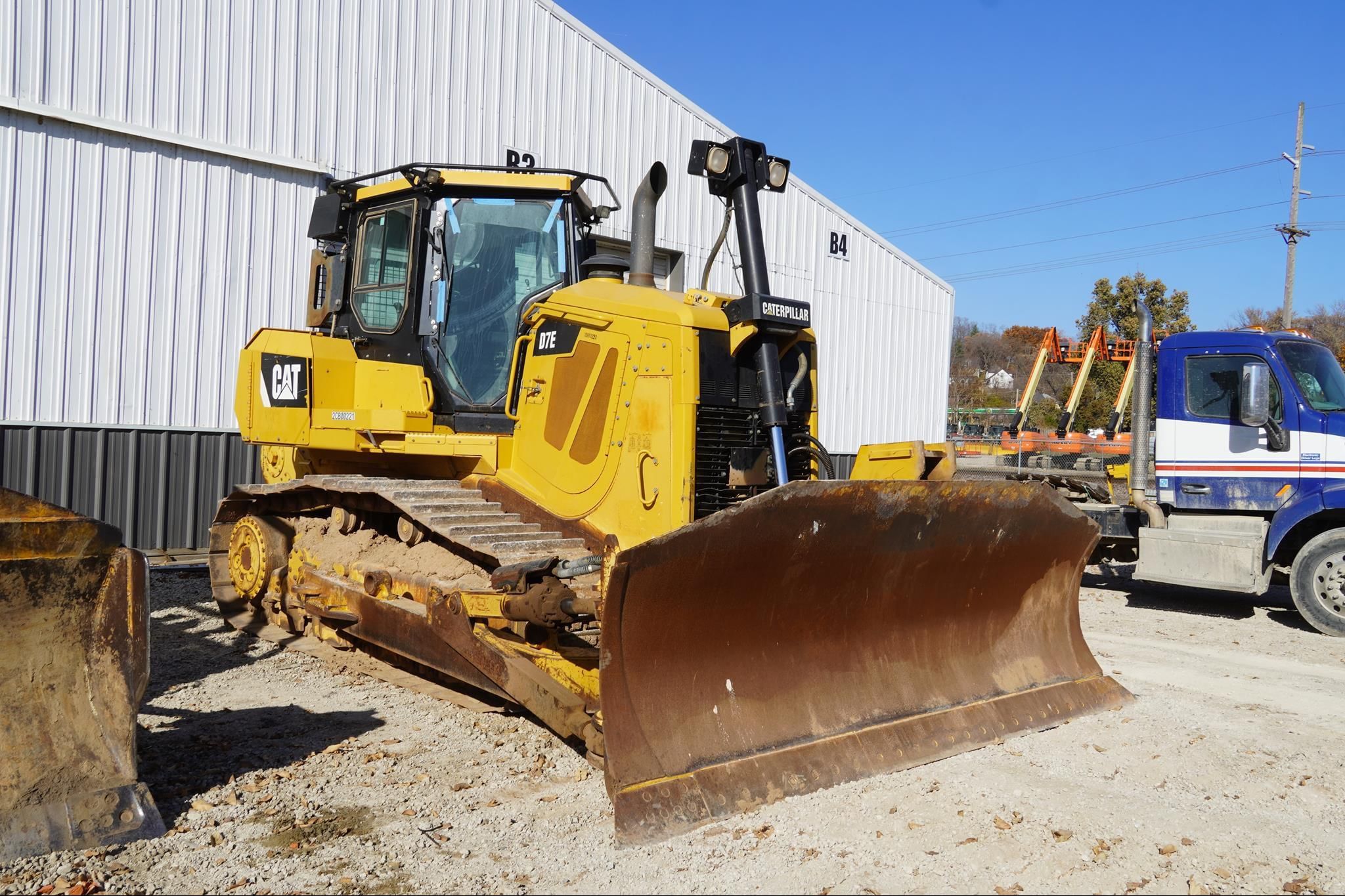 2011 Caterpillar D7E Equipment Image0