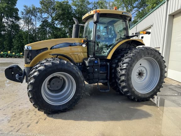 Image of Challenger MT675D equipment image 2