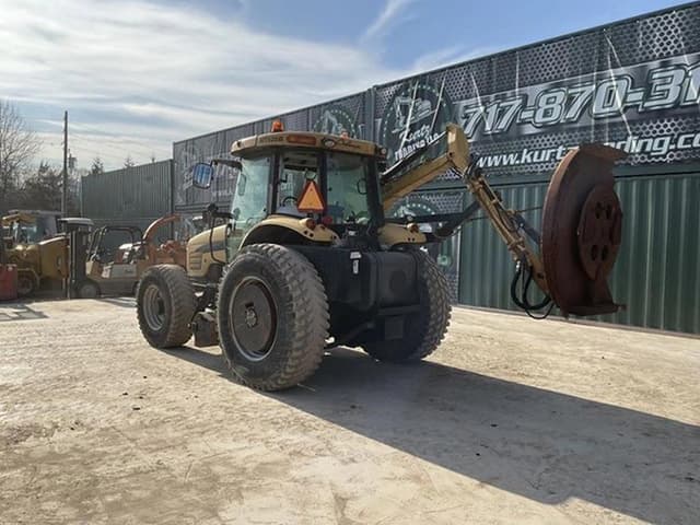 Image of Challenger MT525B equipment image 1