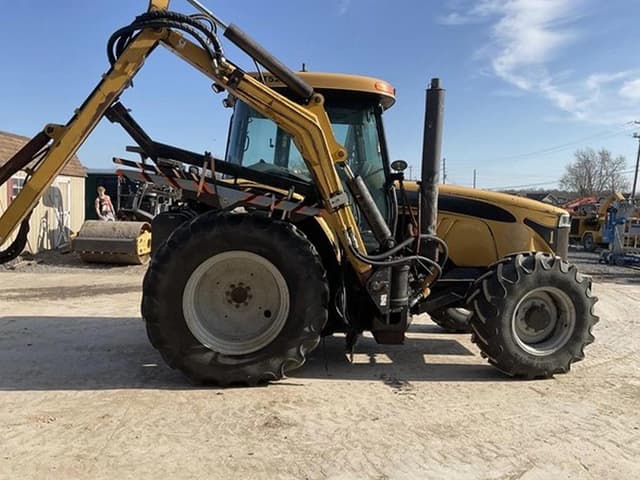 Image of Challenger MT525B equipment image 4