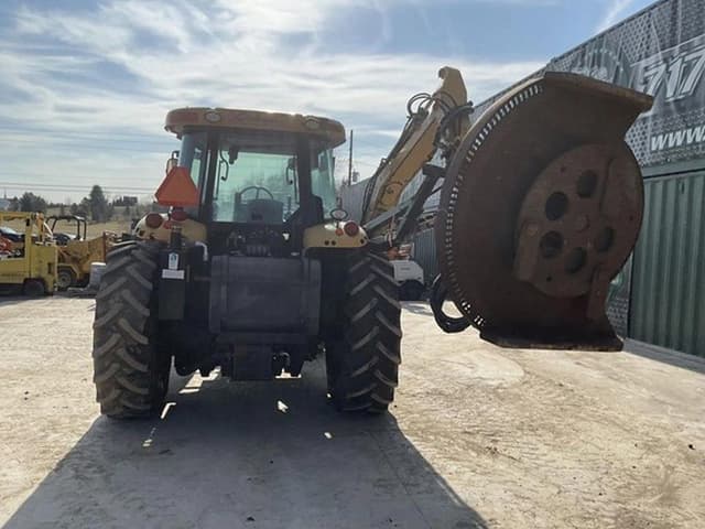 Image of Challenger MT525B equipment image 2