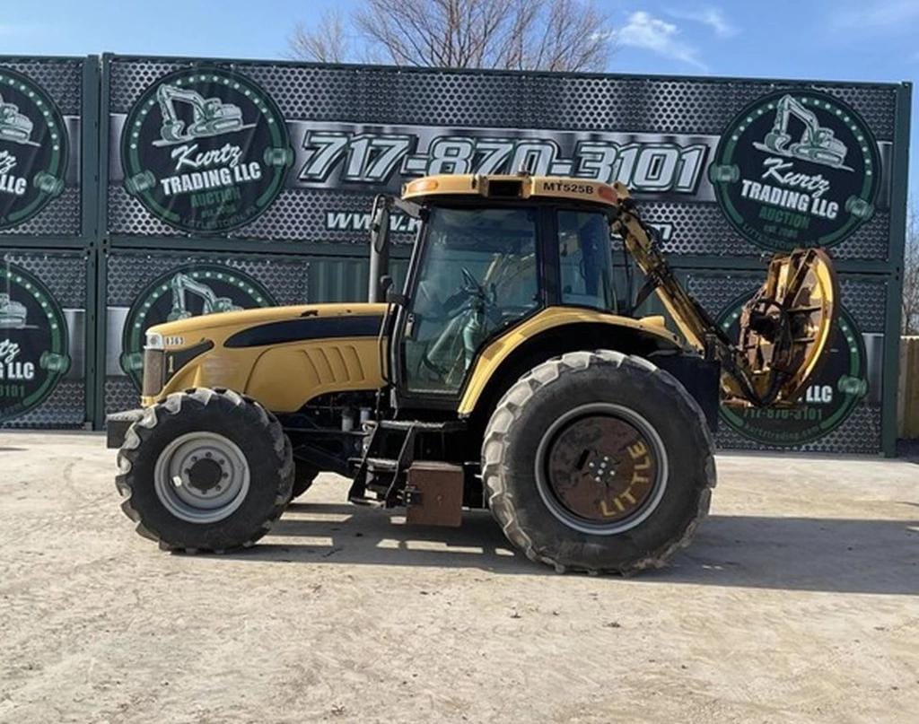 2011 Challenger MT525B Equipment Image0