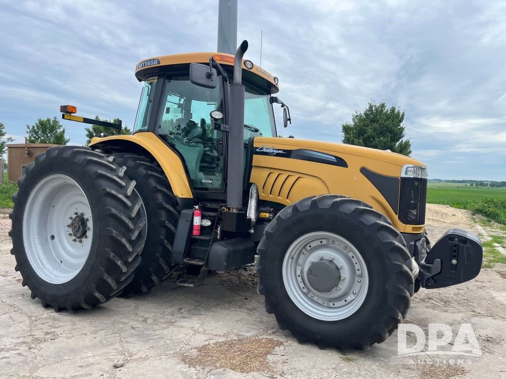 2011 Challenger MT565B Equipment Image0