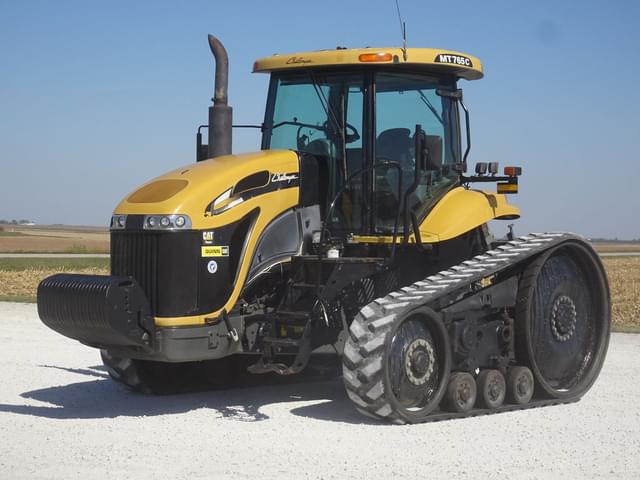 Image of Challenger MT765C equipment image 3
