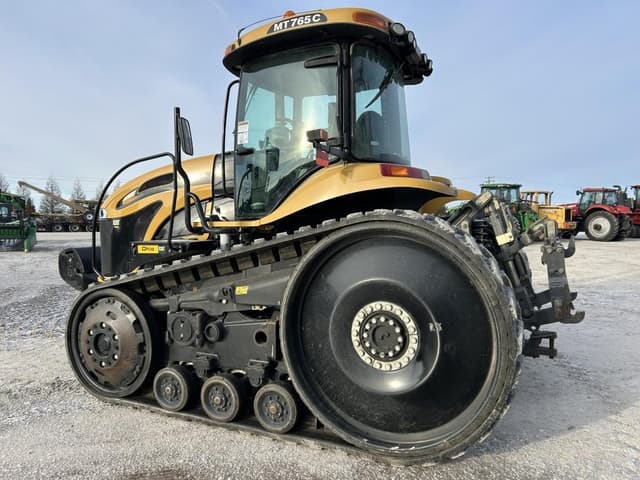 Image of Challenger MT765C equipment image 4