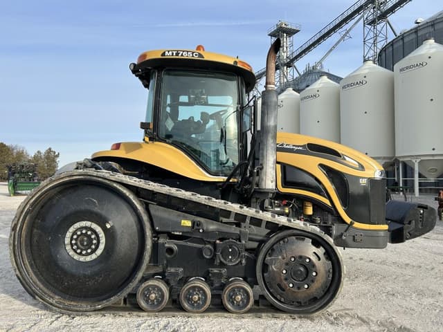 Image of Challenger MT765C equipment image 2