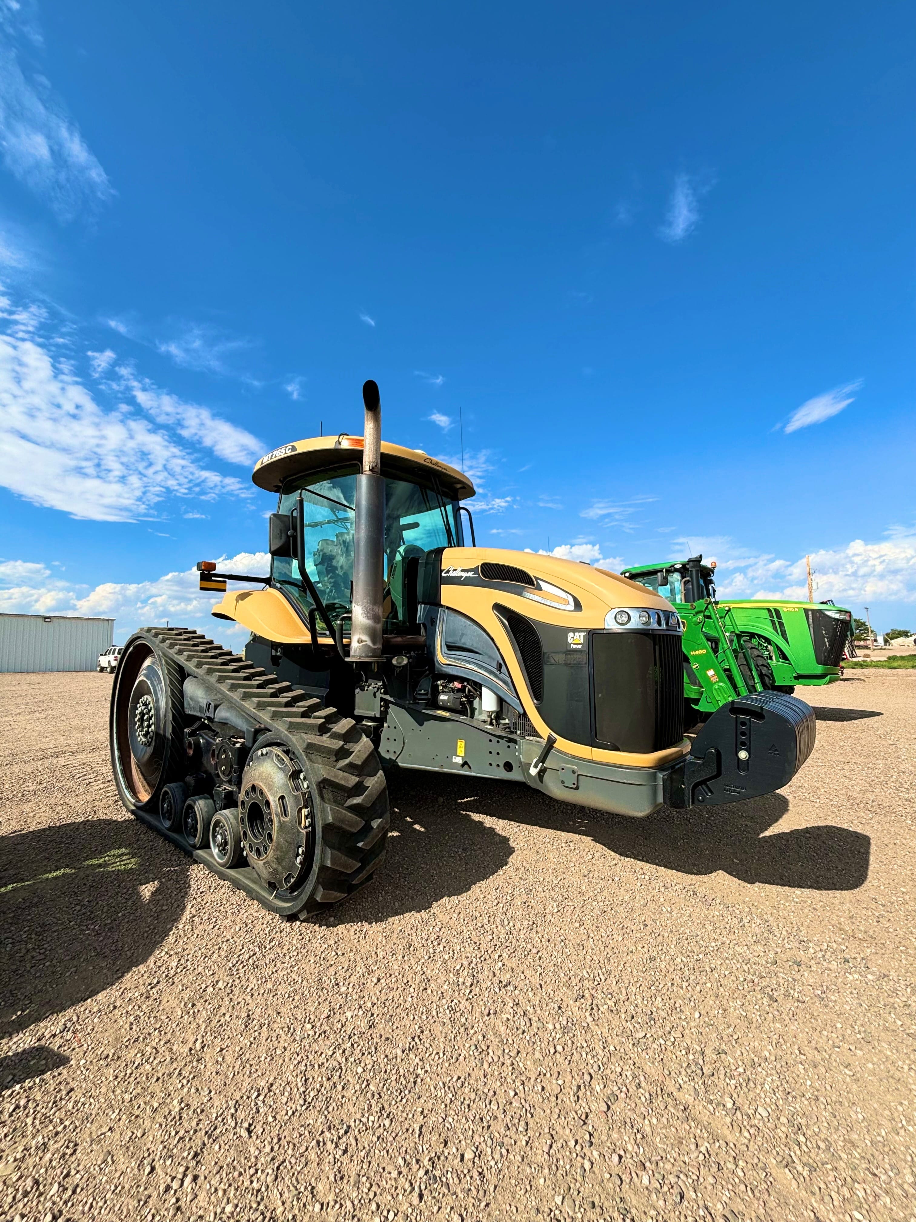 2011 Challenger MT765C Equipment Image0