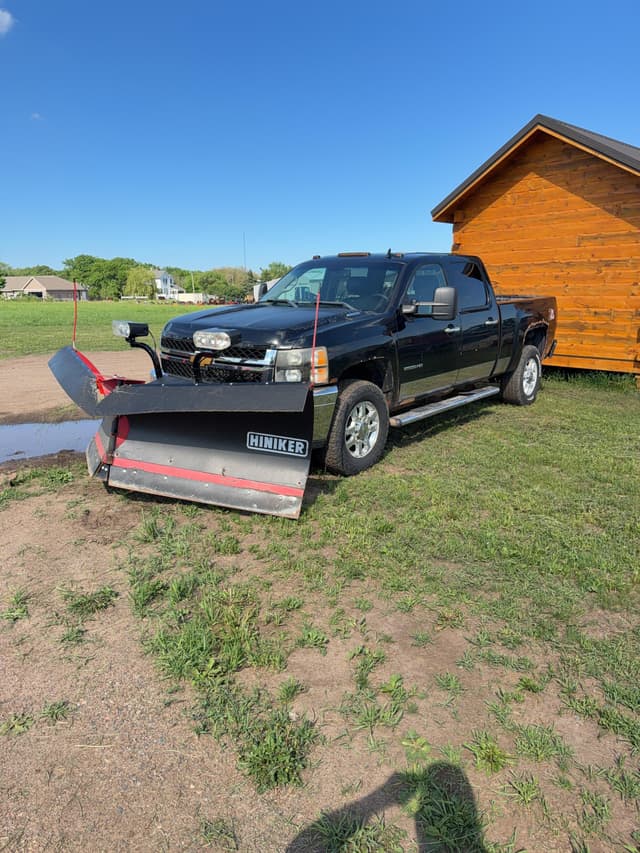 Image of Chevrolet 2500HD equipment image 3