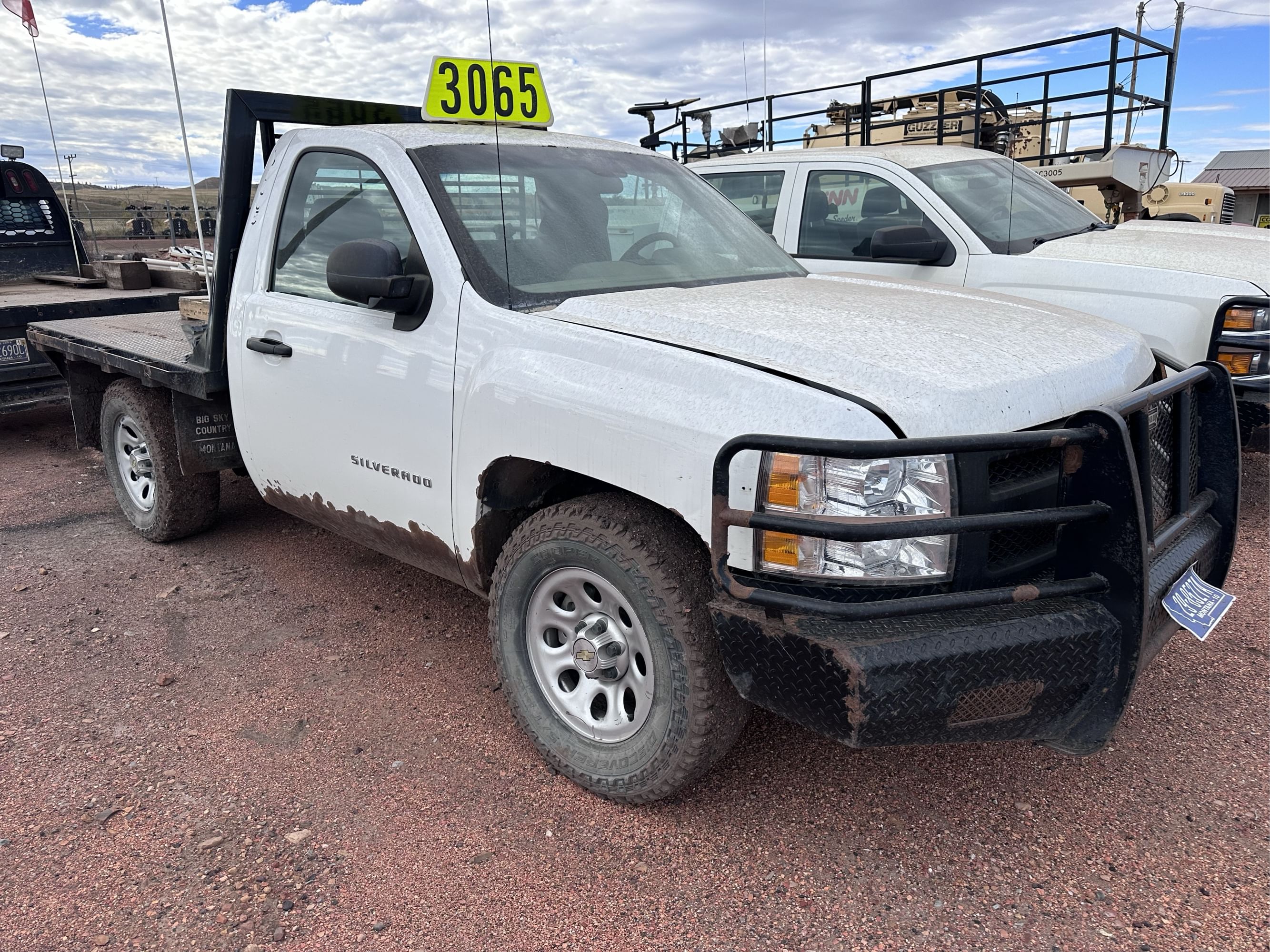 2011 Chevrolet 1500 Equipment Image0