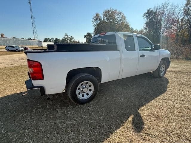 Image of Chevrolet 1500 equipment image 3