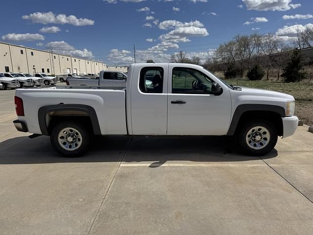 Image of Chevrolet 1500 equipment image 2