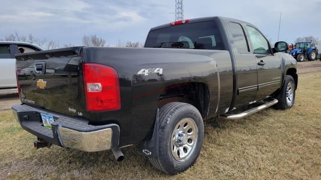 Image of Chevrolet 1500 equipment image 4