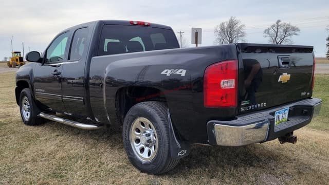 Image of Chevrolet 1500 equipment image 2