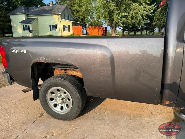 Image of Chevrolet 1500 equipment image 3