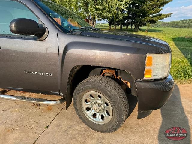 Image of Chevrolet 1500 equipment image 1