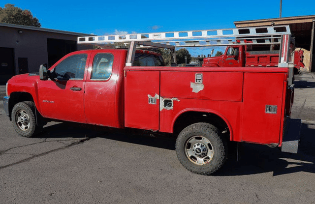 Image of Chevrolet 2500 equipment image 2