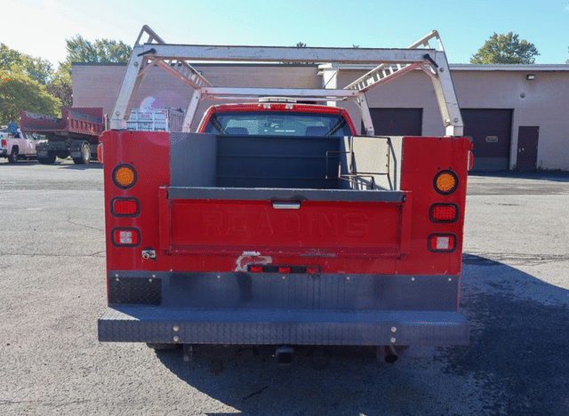 Image of Chevrolet 2500 equipment image 3