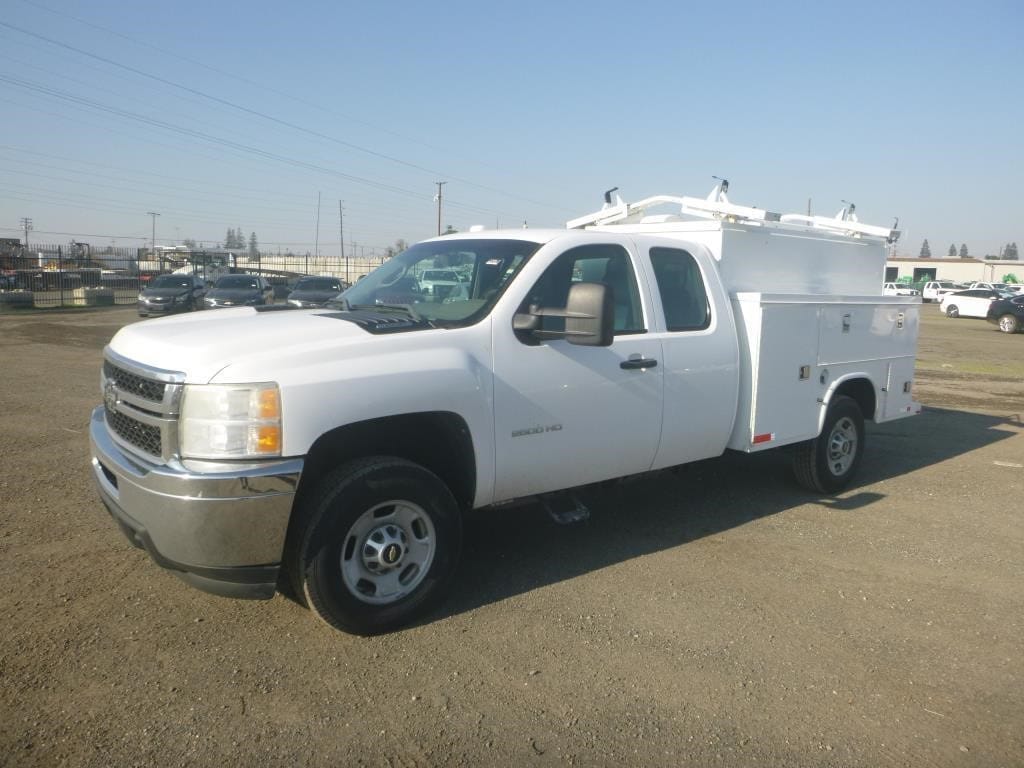 2011 Chevrolet 2500 Equipment Image0