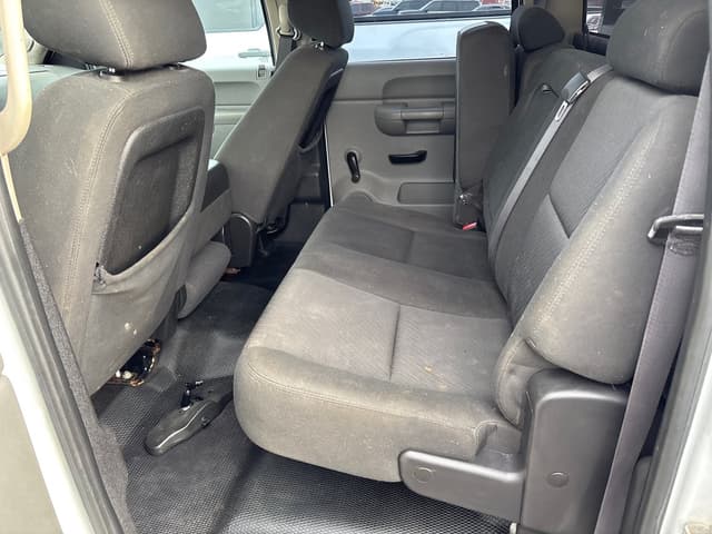 Image of Chevrolet 2500HD equipment image 4