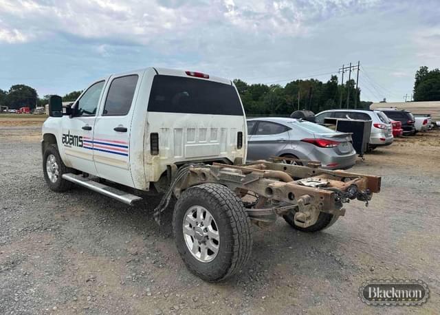 Image of Chevrolet 2500HD equipment image 2