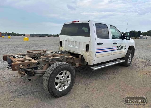Image of Chevrolet 2500HD equipment image 4