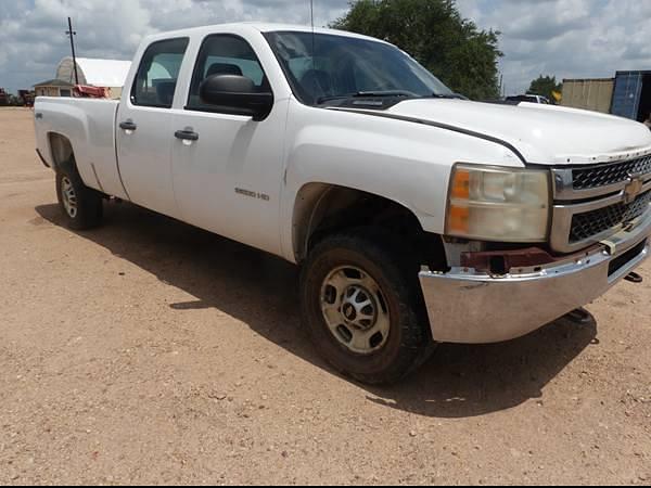 Image of Chevrolet 2500 equipment image 2