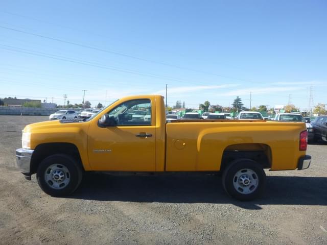 Image of Chevrolet 2500 equipment image 4