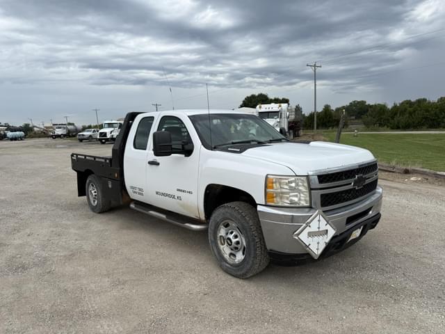 Image of Chevrolet 2500HD equipment image 3