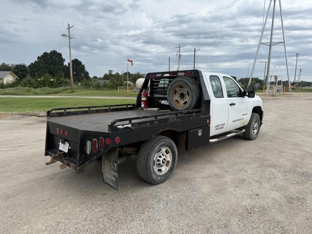 Image of Chevrolet 2500HD equipment image 4