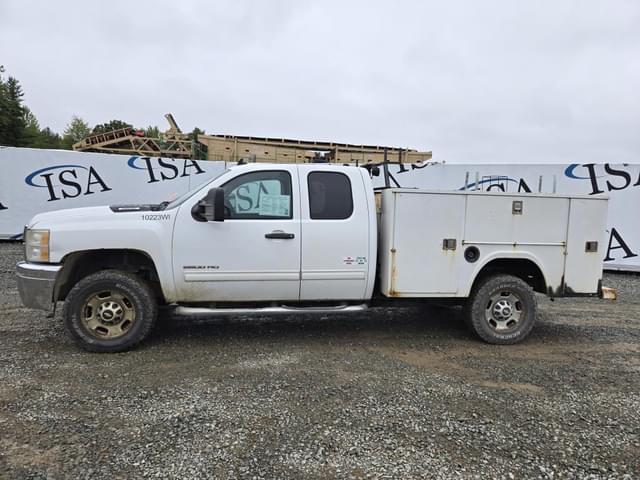 Image of Chevrolet 2500HD equipment image 1