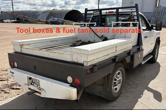 Image of Chevrolet 2500HD equipment image 2