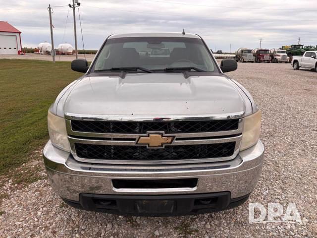 Image of Chevrolet 2500HD equipment image 2