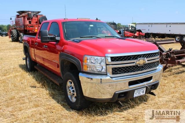 Image of Chevrolet 2500HD equipment image 1
