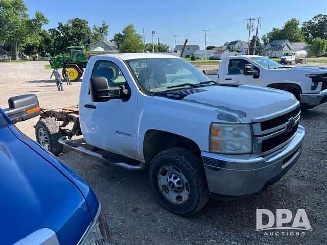 Image of Chevrolet 2500HD equipment image 4